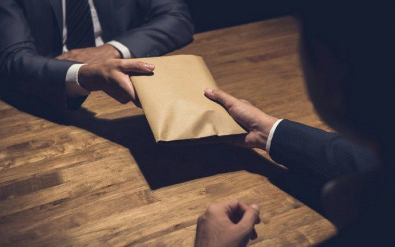 براءة موظف جمارك من تهمة الرشوة